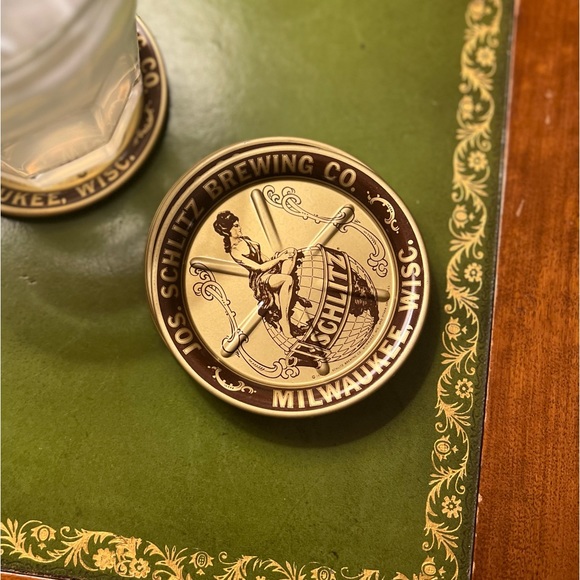 Dining Vintage Antique Schlitz Beer Milwaukee Wisconsin Tin Coasters